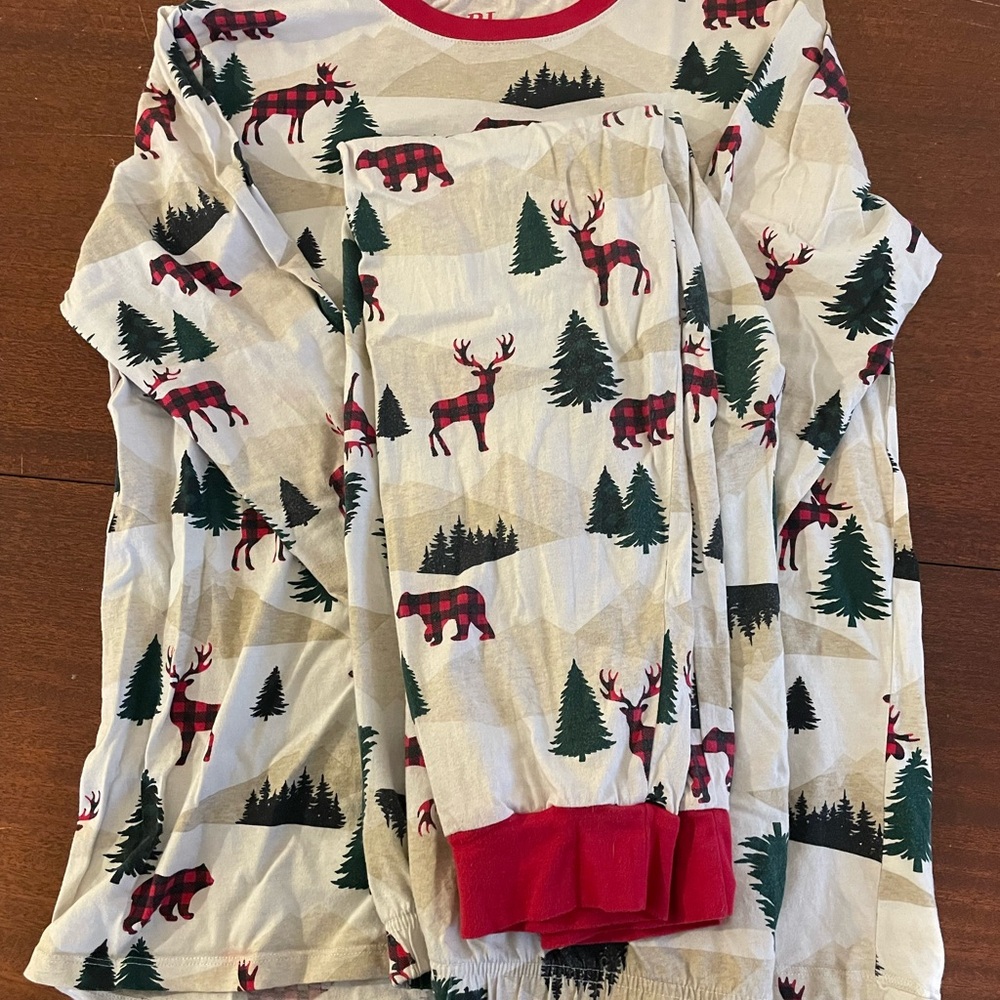 2 pair available! Unisex adult matching Christmas jams size M